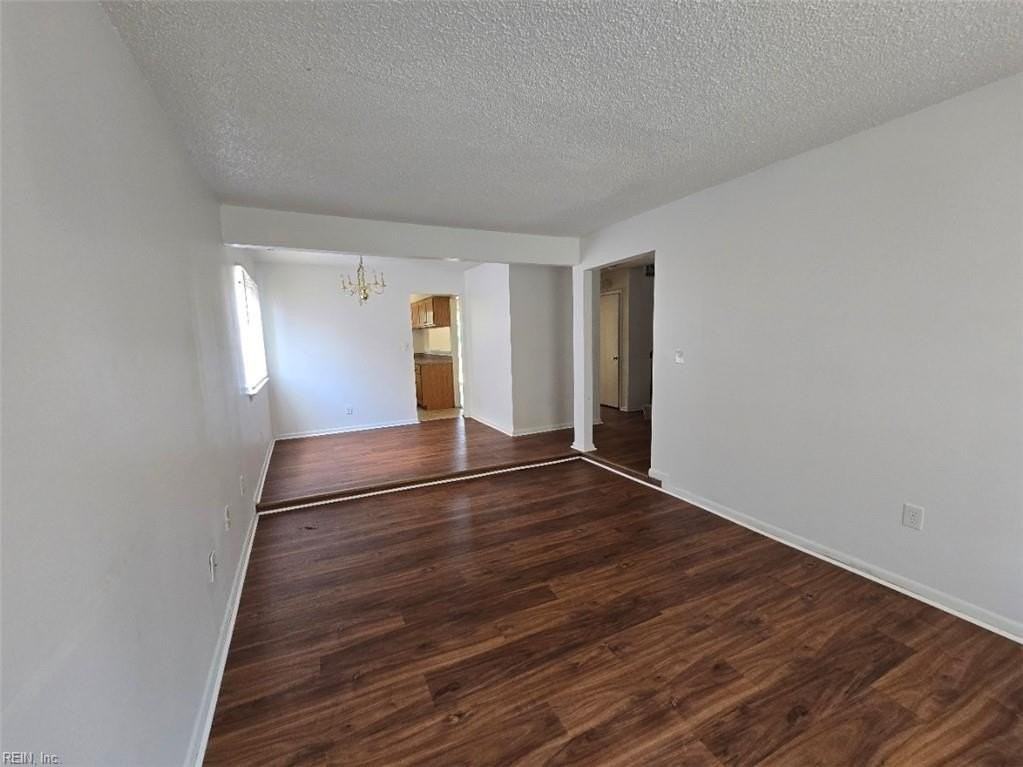 5710 Brandon Blvd - Photo 5 of 15