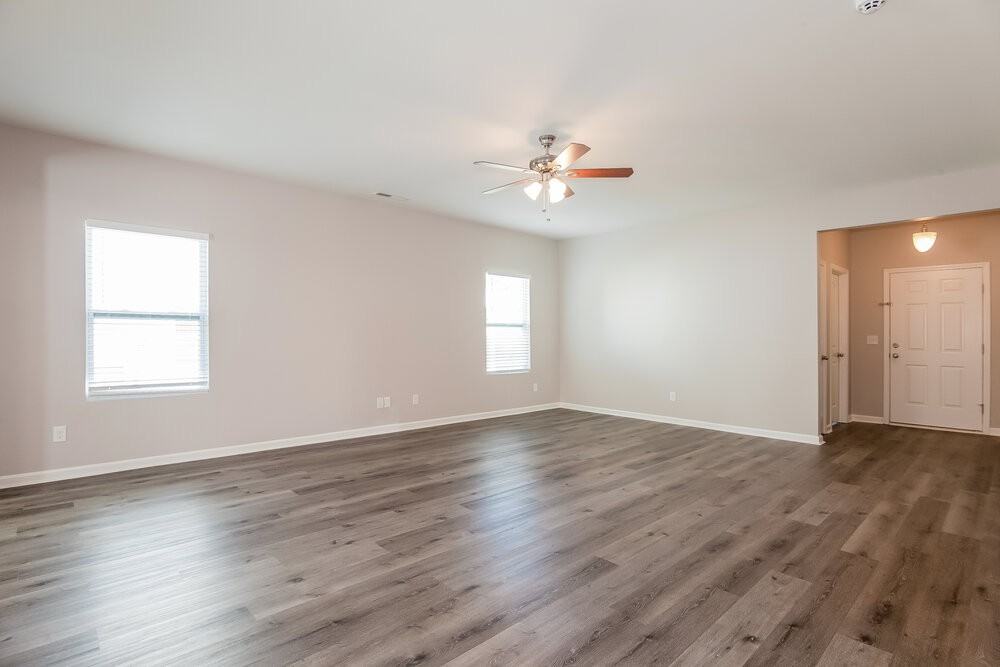 2304 Lake Vista Dr - Photo 6 of 16