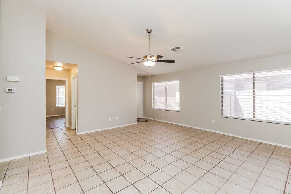 1504 W Page Ave - Photo 3 of 16