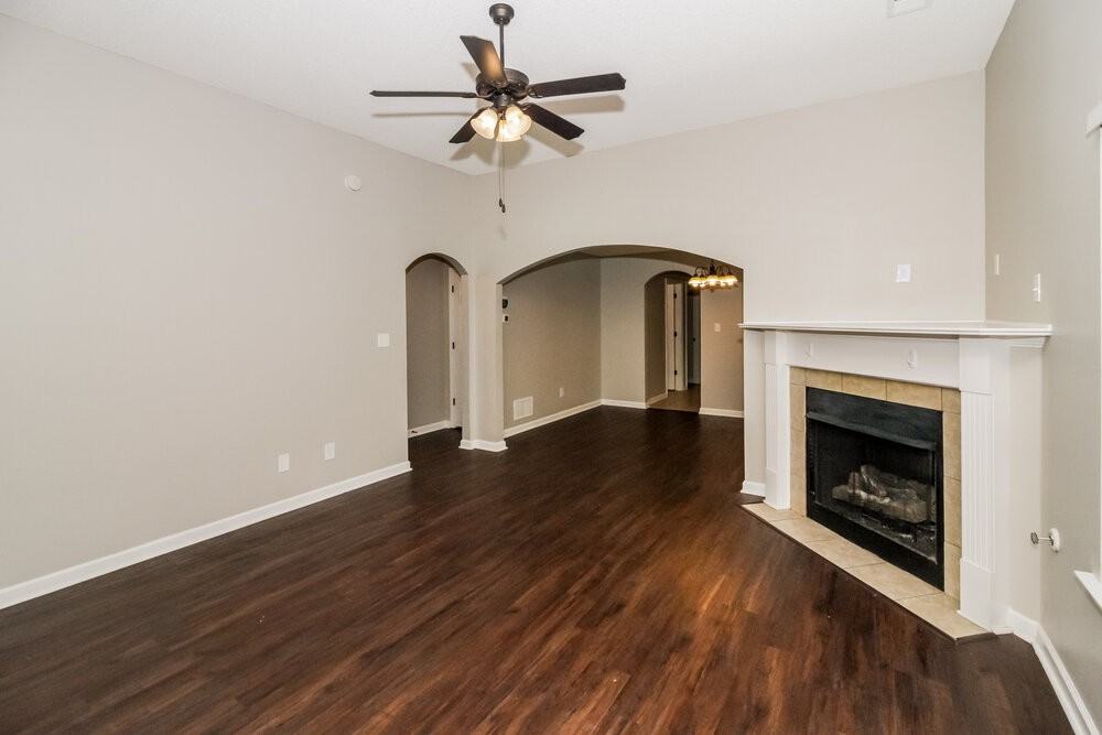 7317 Green Ash Dr - Photo 2 of 15