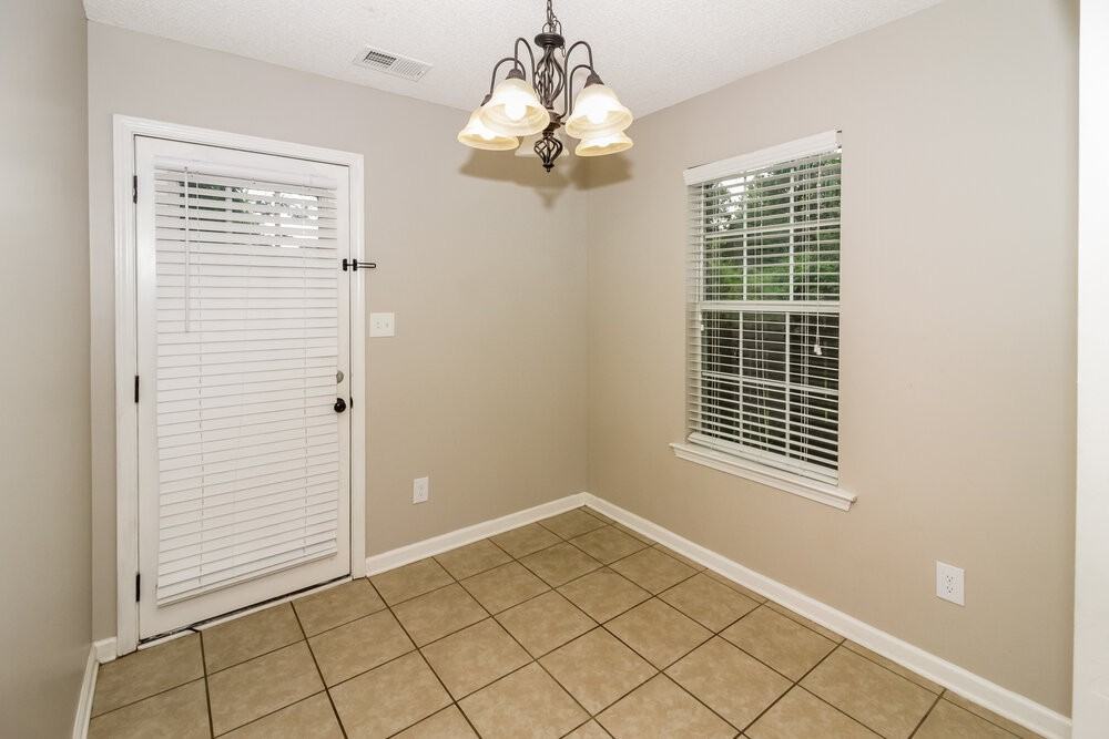 7317 Green Ash Dr - Photo 5 of 15