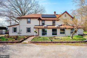 featured image of 626 Clark Ave