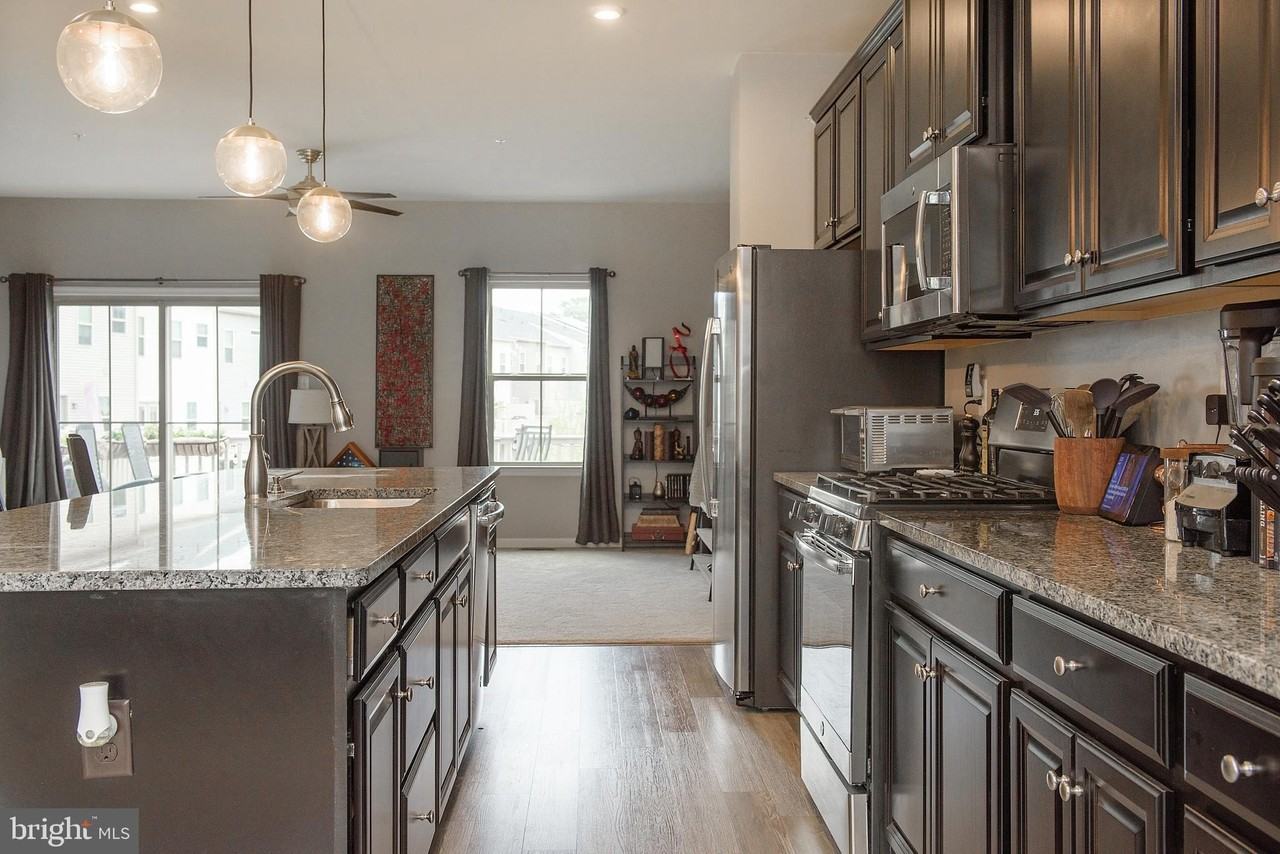 8268 Kippis Rd - Photo 4 of 37