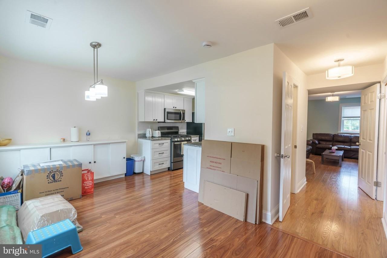 5776 Yellowrose Ct - Photo 4 of 26