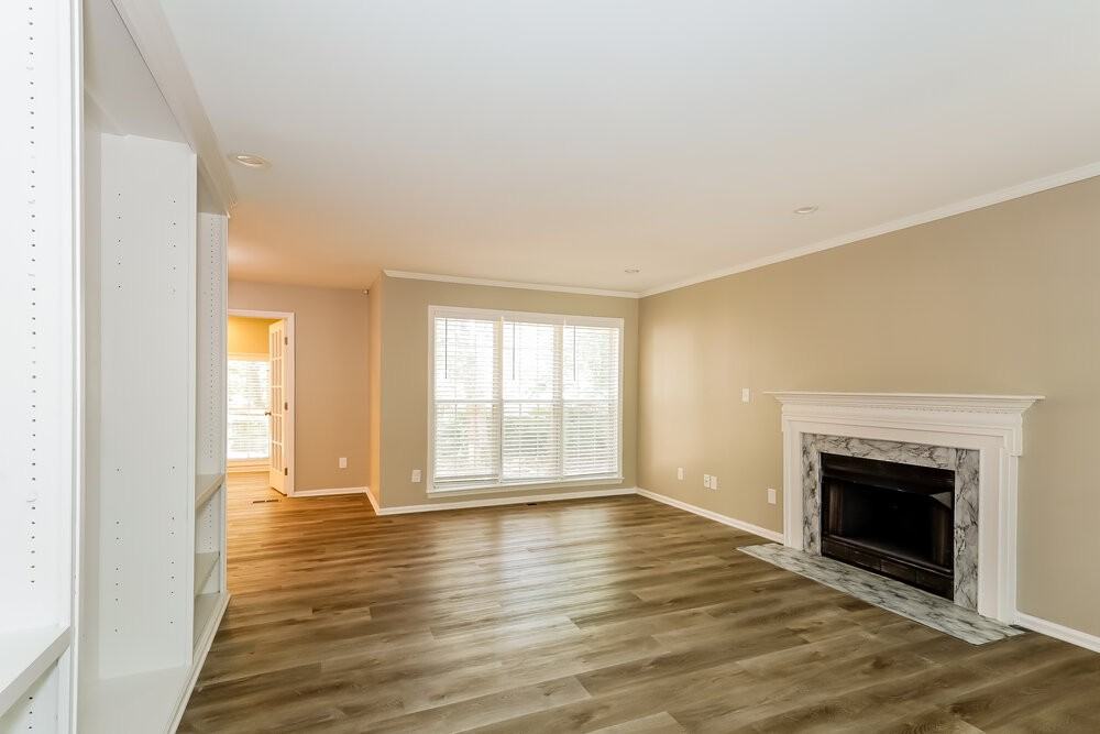 8313 Poplar Grove Cir - Photo 5 of 17
