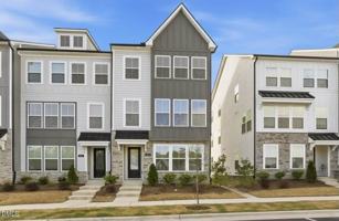 featured image of 522 Billingshurst Way