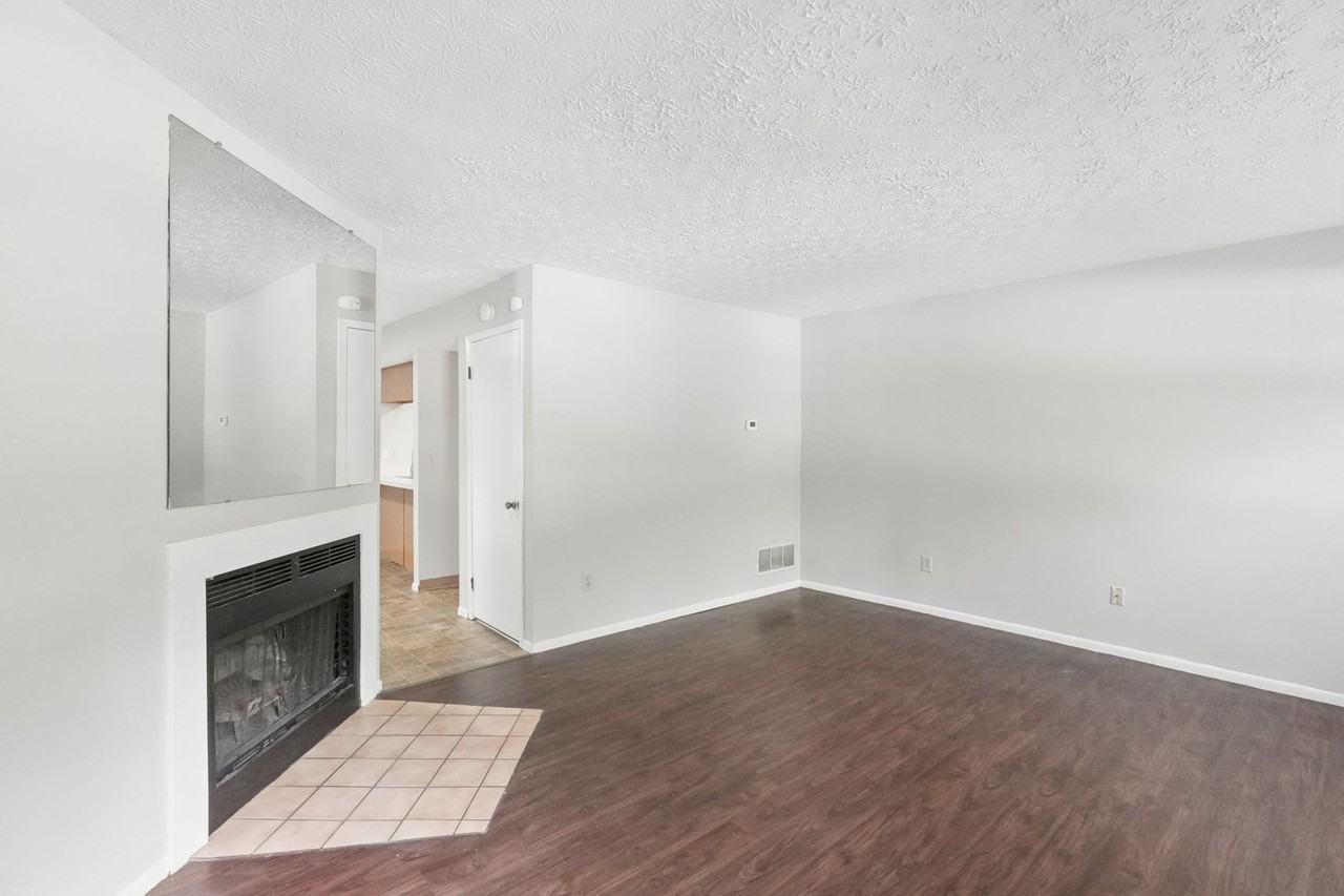 4797 Farber Row #4797 - Photo 6 of 29