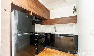 74 Maujer St #1E - Photo 1 of 1