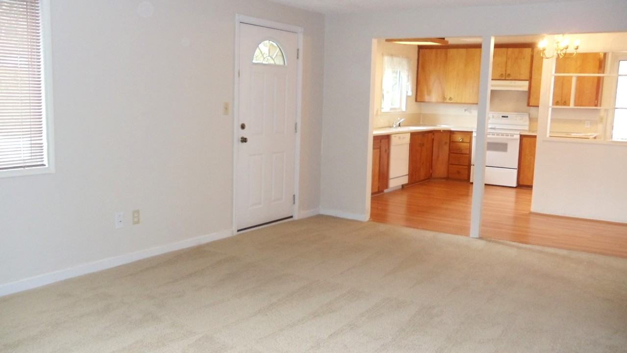 6519 191st St Sw #1 - Photo 3 of 21