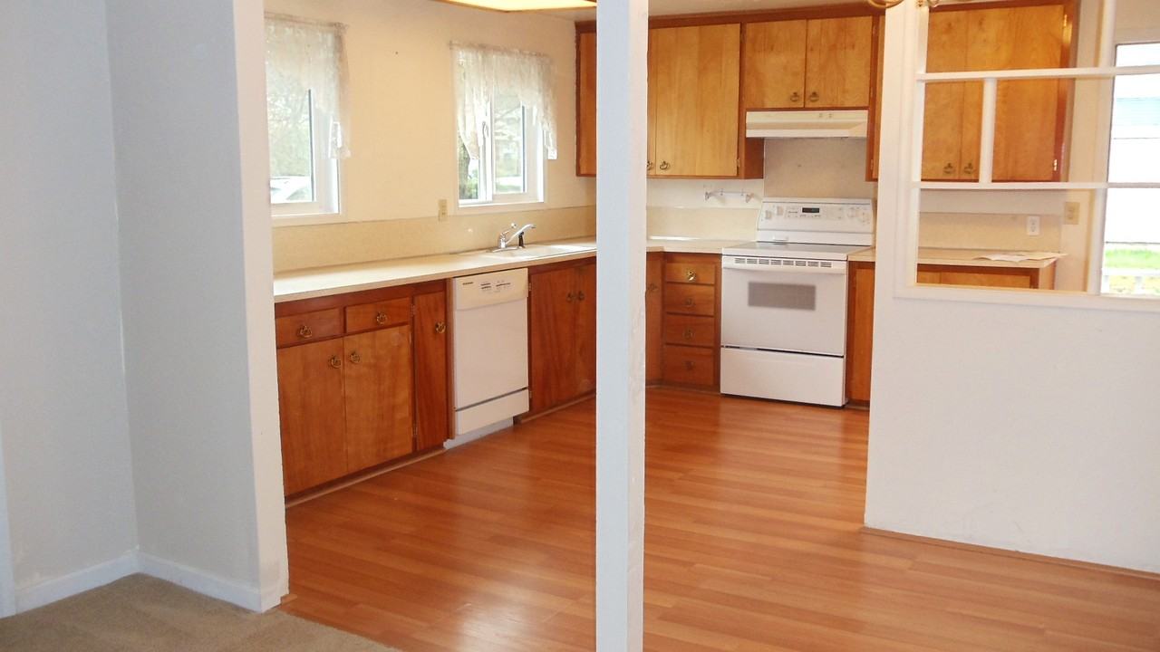 6519 191st St Sw #1 - Photo 5 of 21