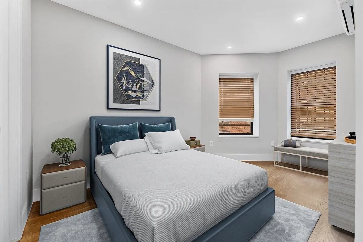 153 E 26th St #5B - Photo 3 of 7