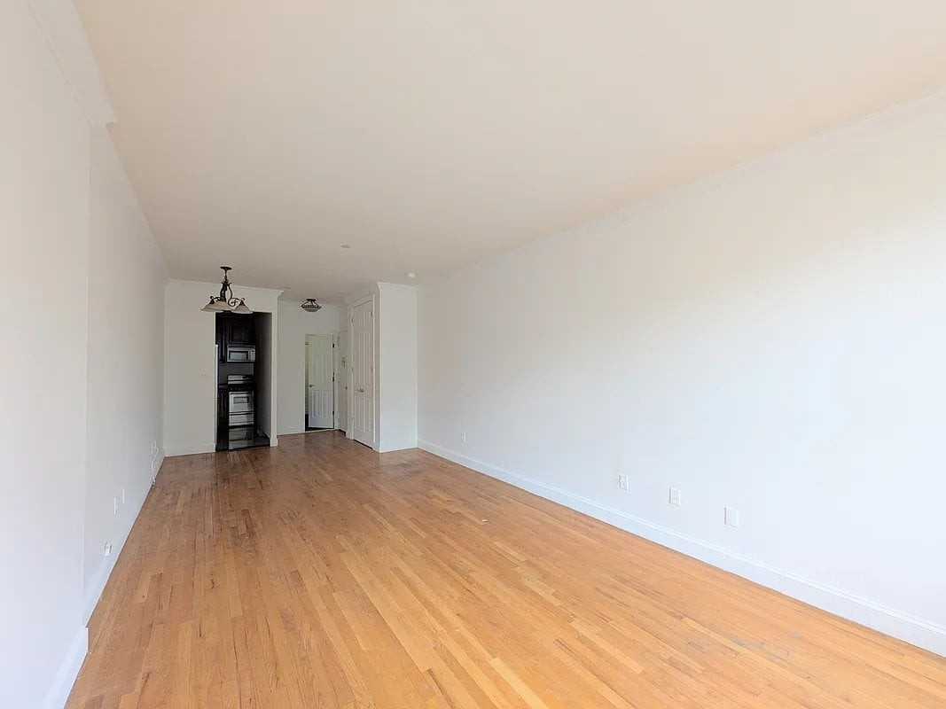 2294 Frederick Douglass Blvd #3B - Photo 2 of 4