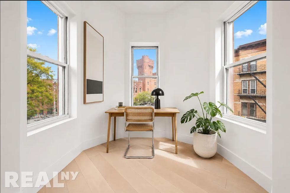 8th Ave #5R - Photo 4 of 11