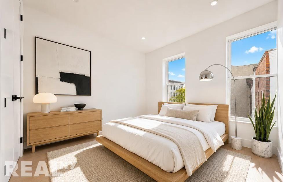 8th Ave #5R - Photo 6 of 11