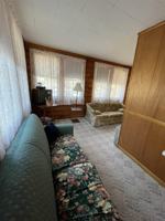 featured image of 8 Nancy Ln