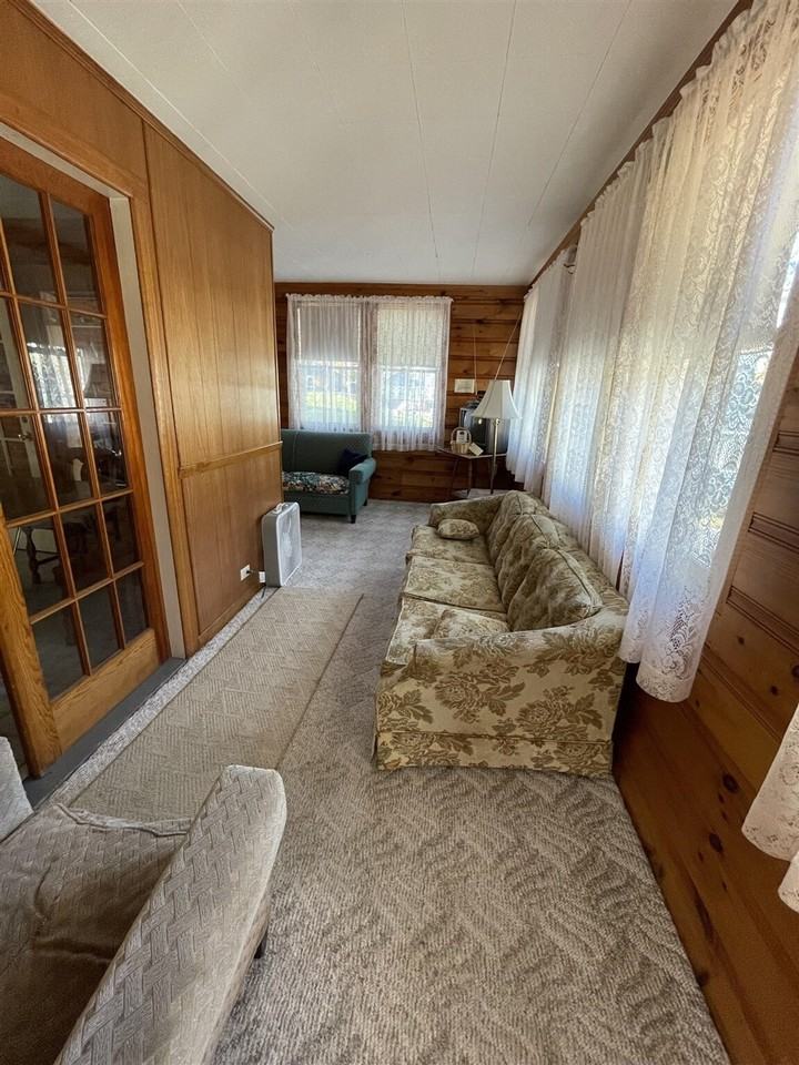 8 Nancy Ln #1255653P - Photo 2 of 17