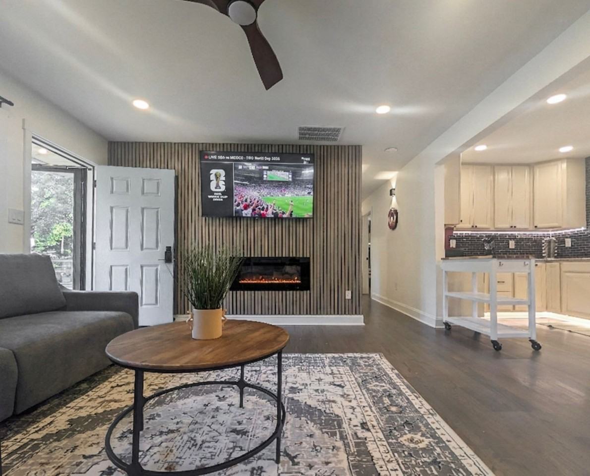 145 Melinda Way Se #1536680P - Photo 5 of 22