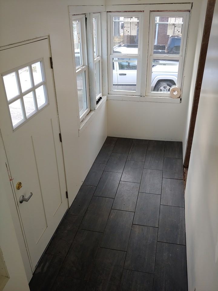 301 National Ave Nw #2 - Photo 3 of 13