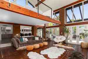 featured image of 3650 N 38th St
