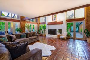featured image of 3650 N 38th St
