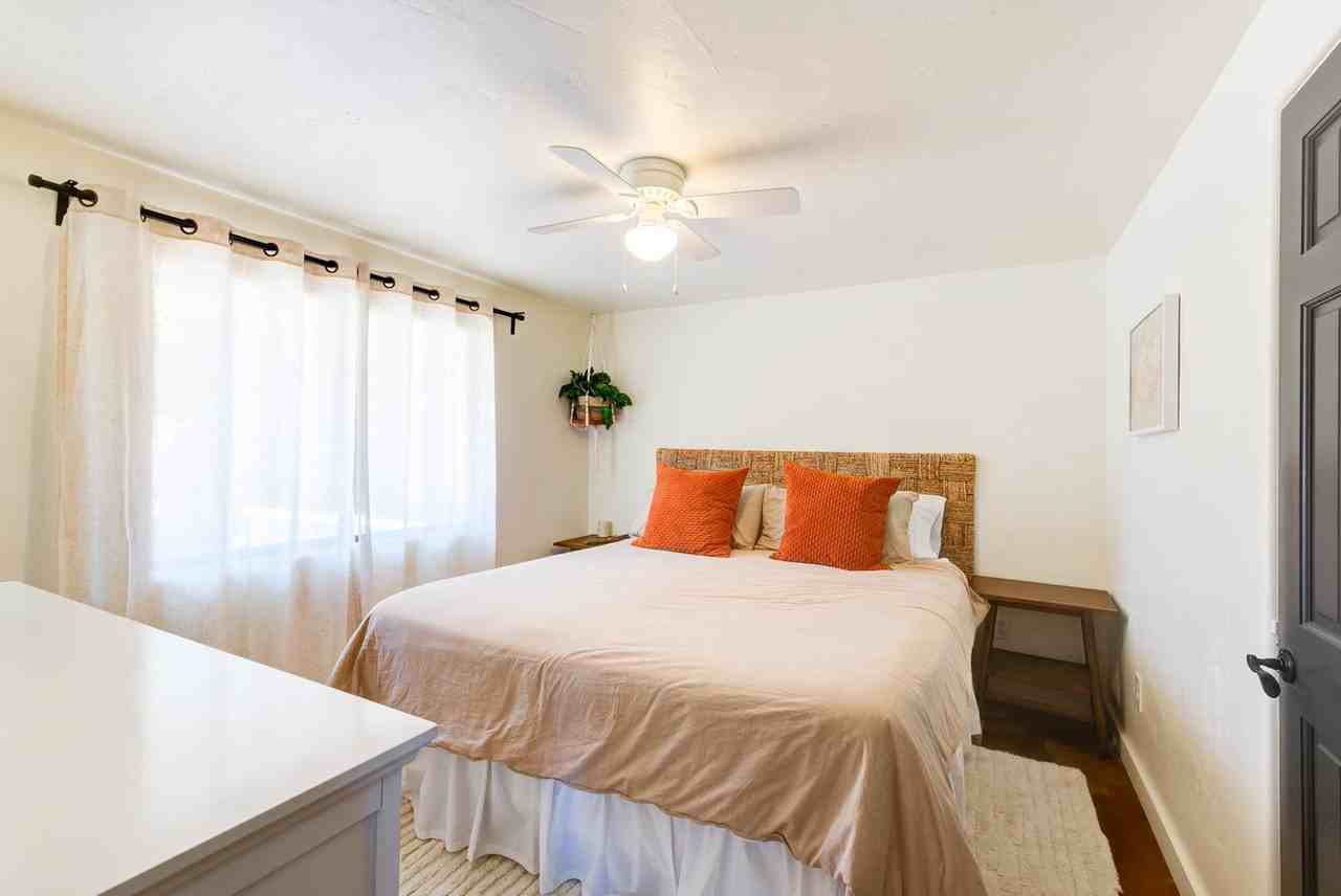 3650 N 38th St #1578369P - Photo 6 of 38