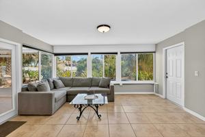 featured image of 324 Avenida Madera
