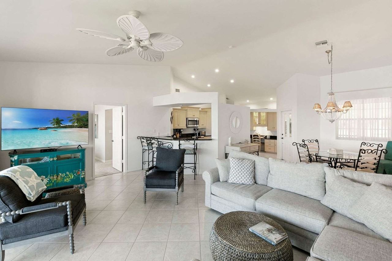 226 Waterway Ct #1579809P - Photo 4 of 24