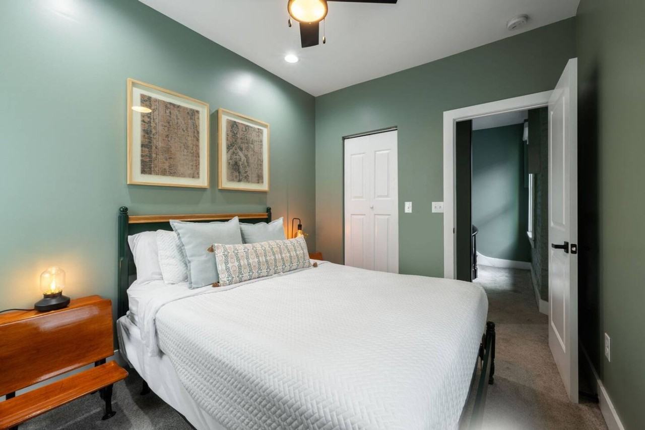 1811 Baymiller St #1579829P - Photo 5 of 40