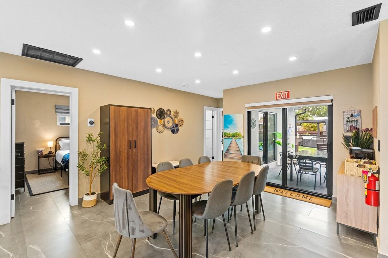 2111 N 53rd Ave #1565481P - Photo 2 of 39