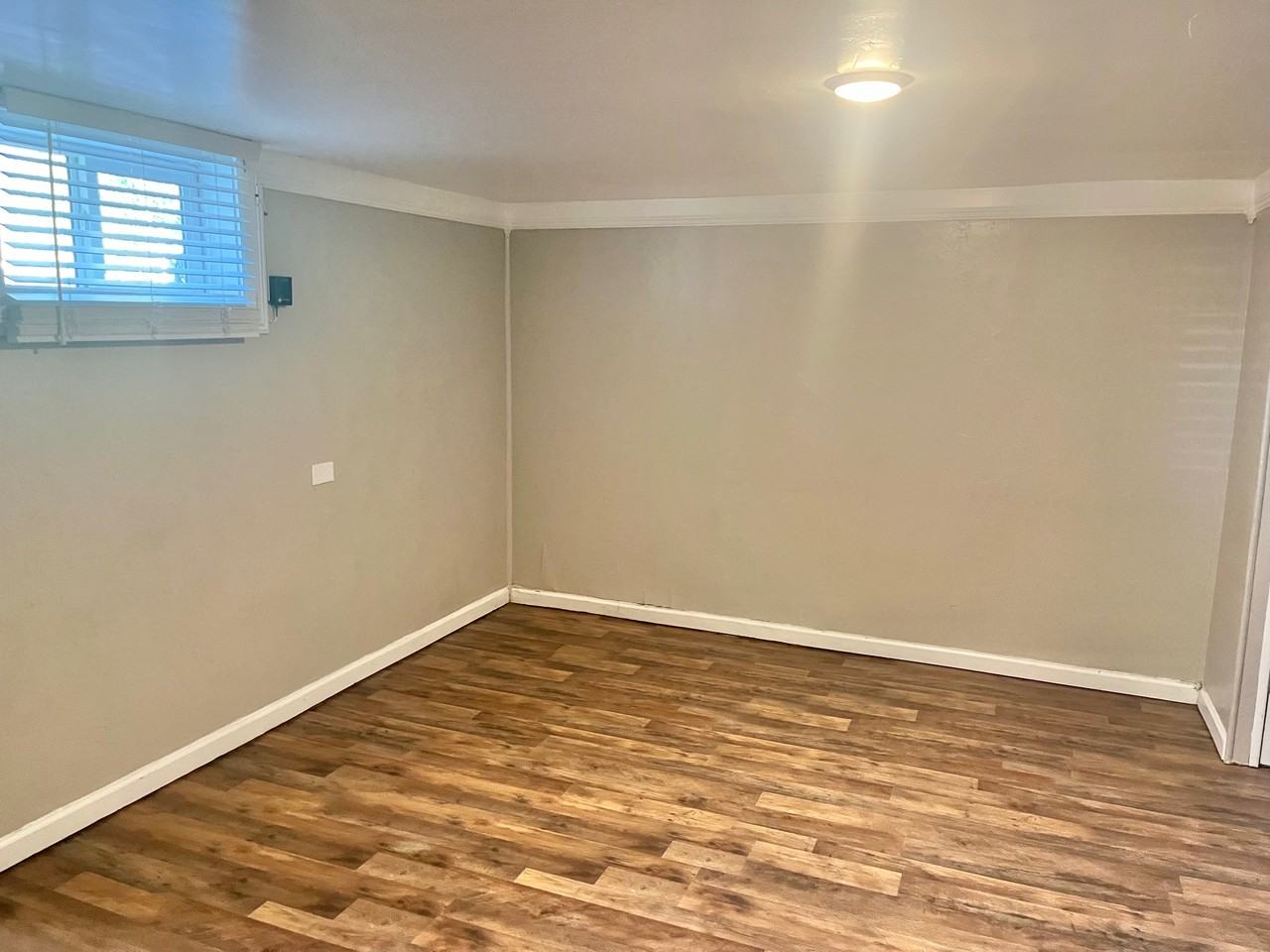 239 Sw, #3 - Photo 7 of 15