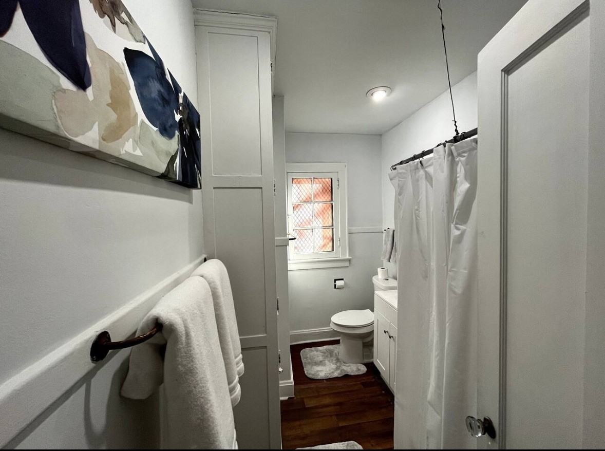 1345 Highland St - Photo 4 of 7