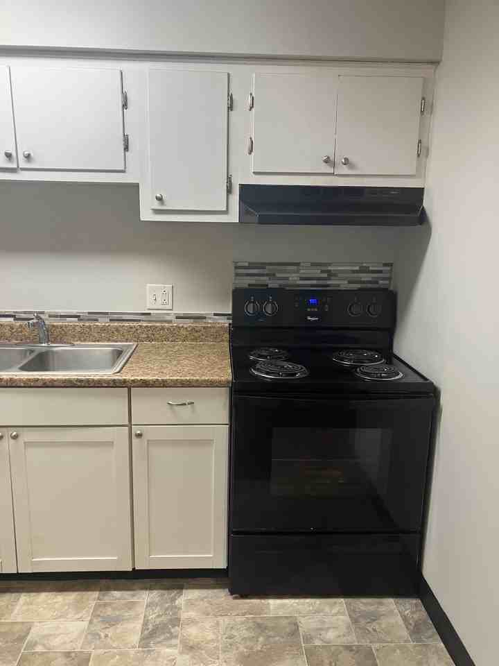 220 Polk St #4 - Photo 6 of 12