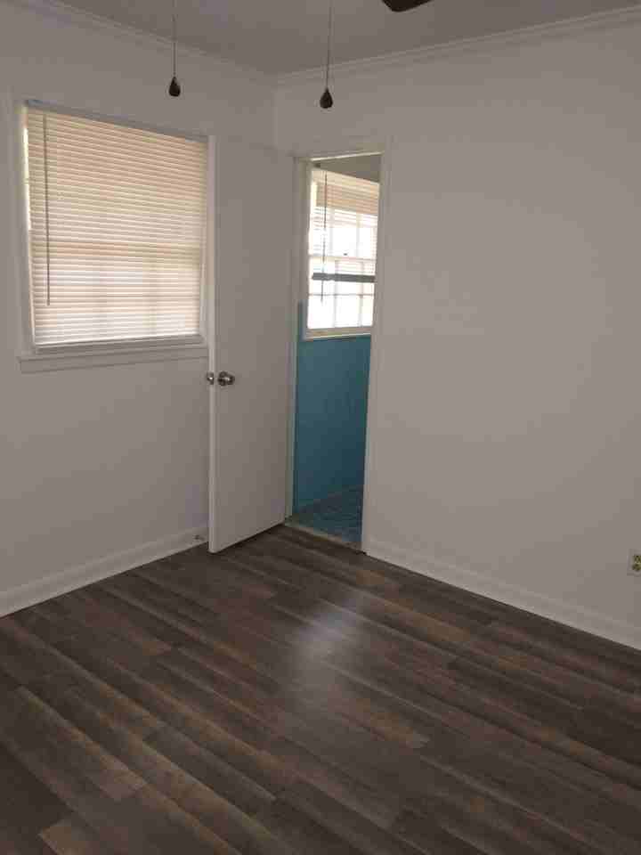1600 Woodland Dr - Photo 7 of 8