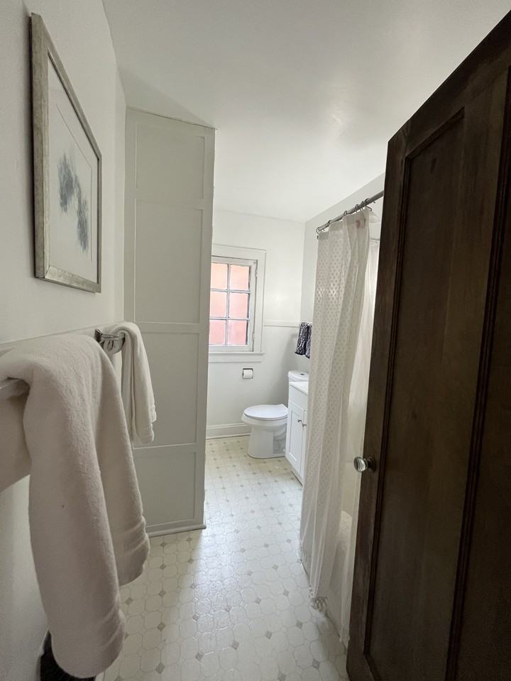 1347 Highland St - Photo 7 of 21