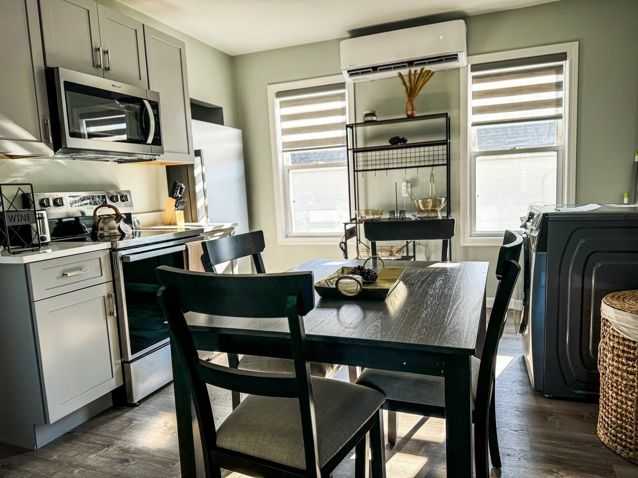 4 Fairbanks St #2 - Photo 4 of 26