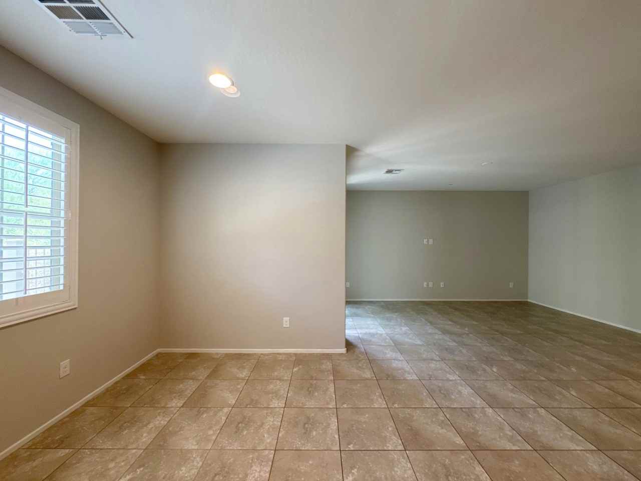 6132 Scarlet Leaf St #1 - Photo 4 of 42