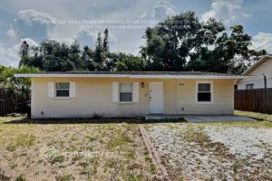 featured image of 923 38th St W