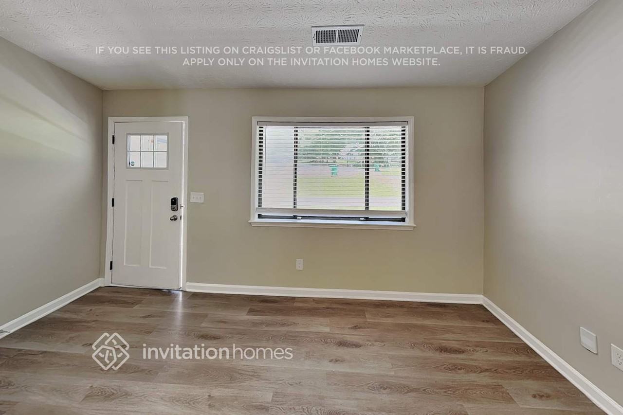 535 Zachary Ct - Photo 4 of 18