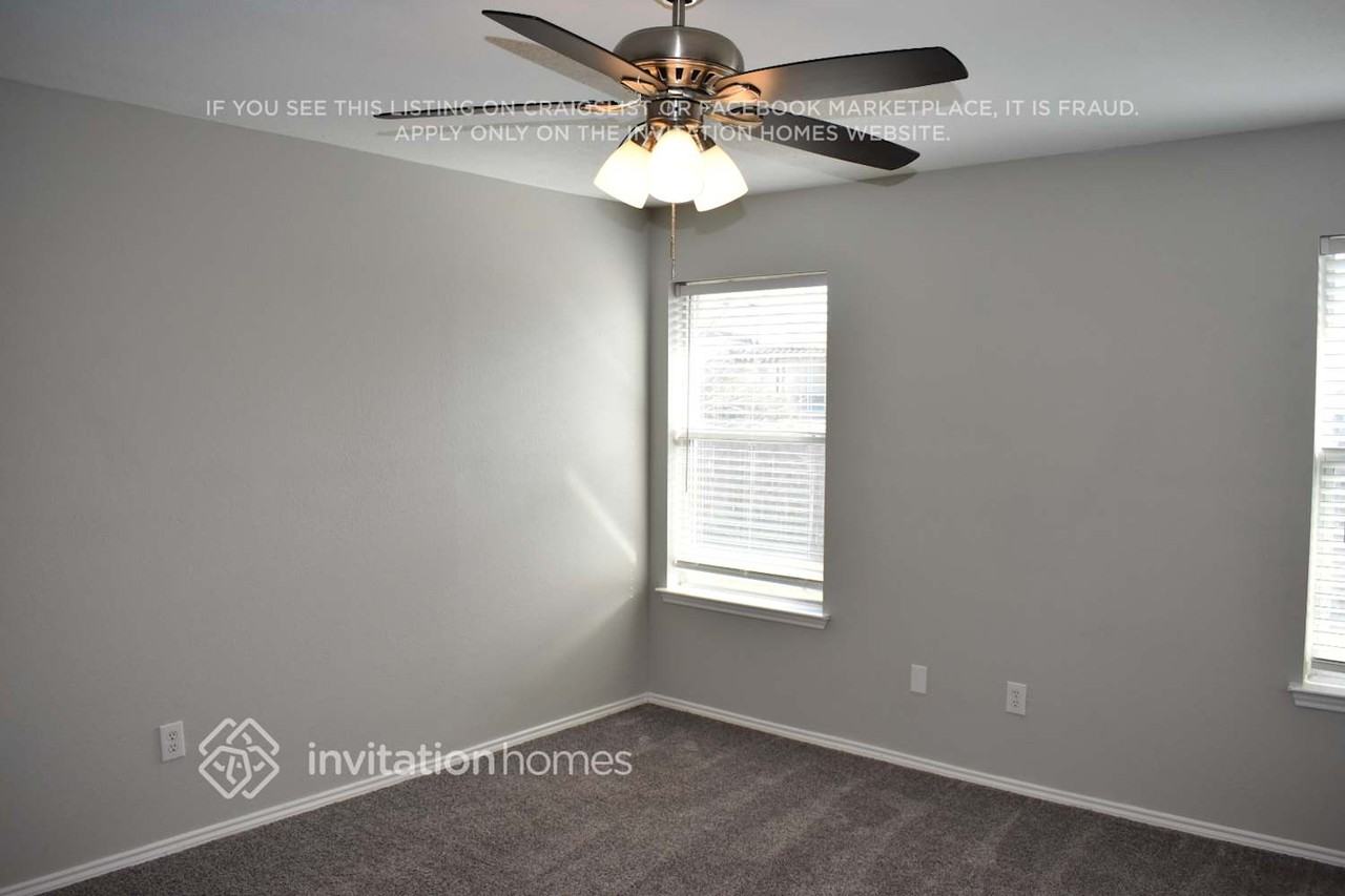 1907 Bertram Dr - Photo 7 of 11