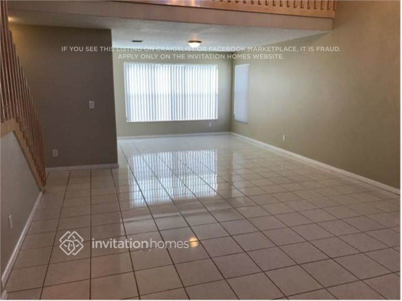 611 Sw 178th Way - Photo 2 of 6
