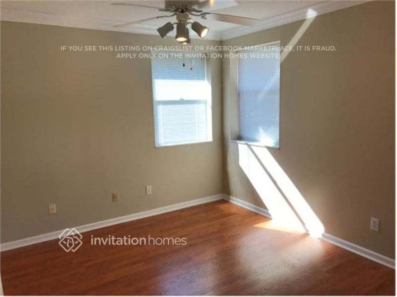 611 Sw 178th Way - Photo 4 of 6