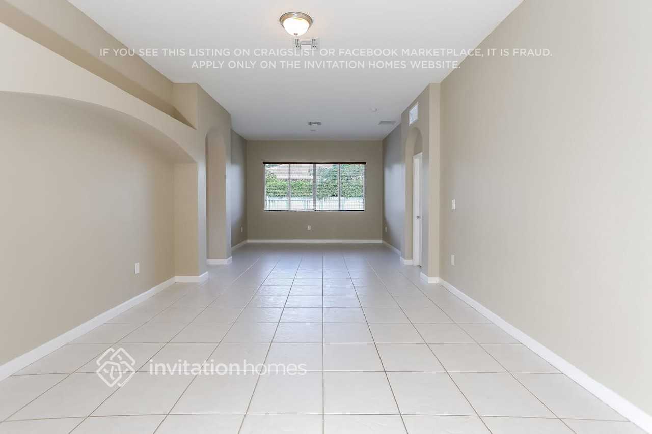 15220 Sw 10th St - Photo 3 of 20