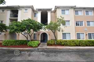 featured image of 2548 Centergate Dr #101