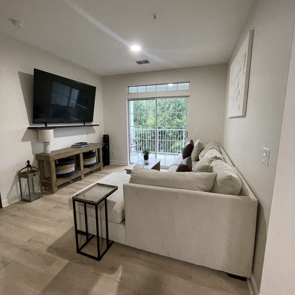 3176 Feltrim Pl #302 - Photo 2 of 23