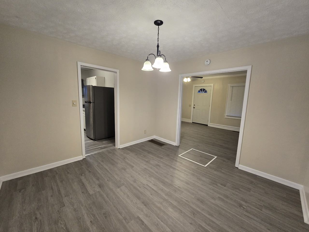 1712 Blackburn Ave - Photo 3 of 20