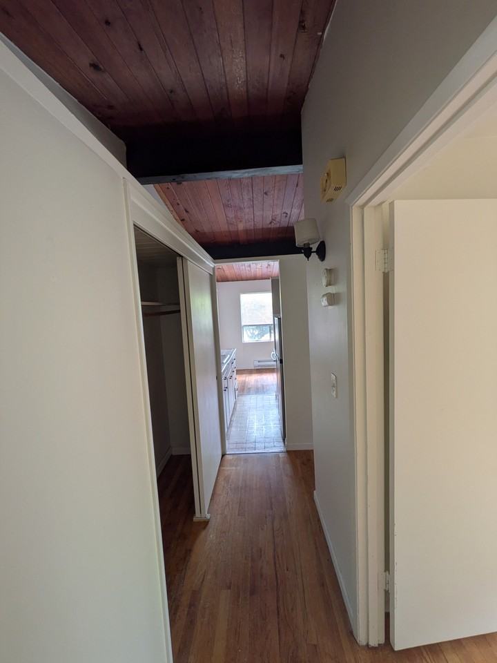1495 S Columbian Way #3 - Photo 7 of 13