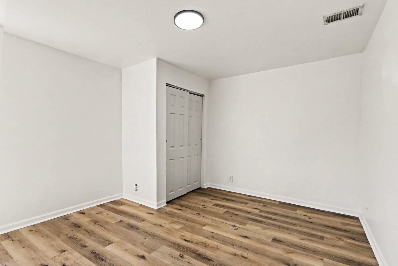 2629 Brannon Ave - Photo 4 of 15
