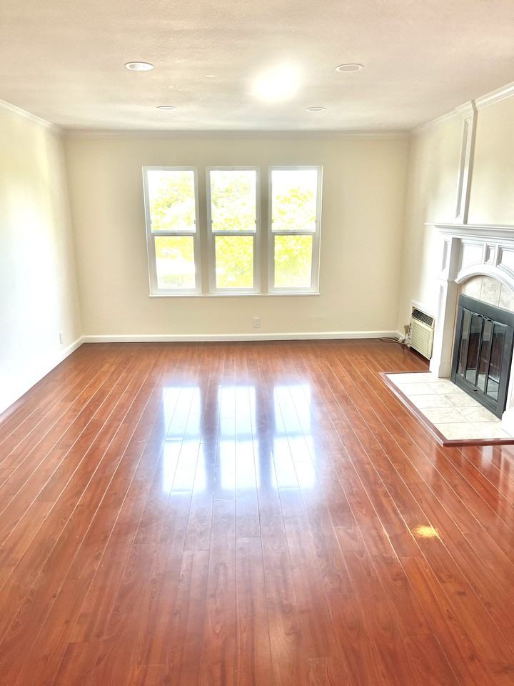 250 Chilpancingo Pkwy #25 - Photo 3 of 21
