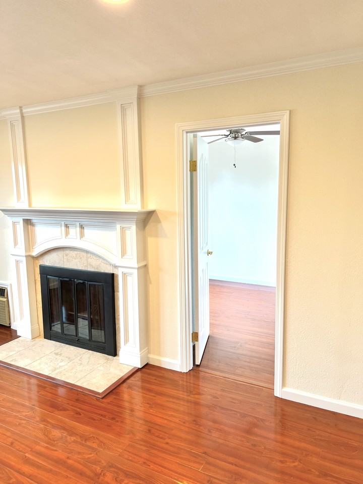 250 Chilpancingo Pkwy #25 - Photo 6 of 21