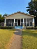 featured image of 776 Ell St